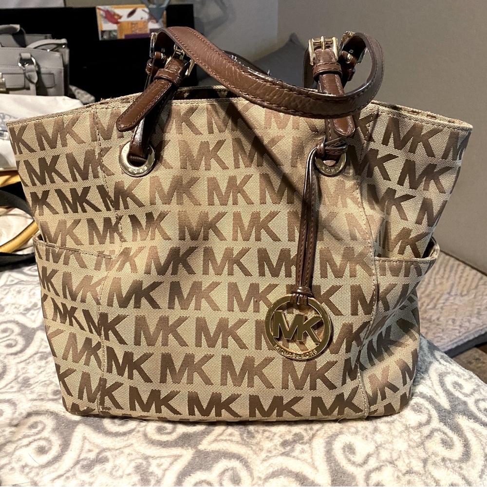 Michael Kors shoulder bag